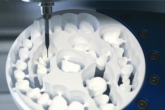 歯科実験室のための大きいBiocompatibilityの完全な輪郭のジルコニアの歯科王冠