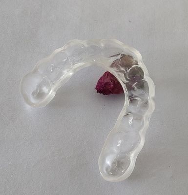 Estheticsは歯くいしばることのためのアーチの口金を下げる